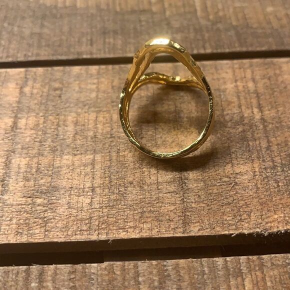 Hammered Brass Handmade Ring size 8 - Picture 6 of 8